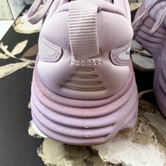 Hoka One One Bondi 8 in Violet Lavender Size 8.5 B. - Picture 6 of 13